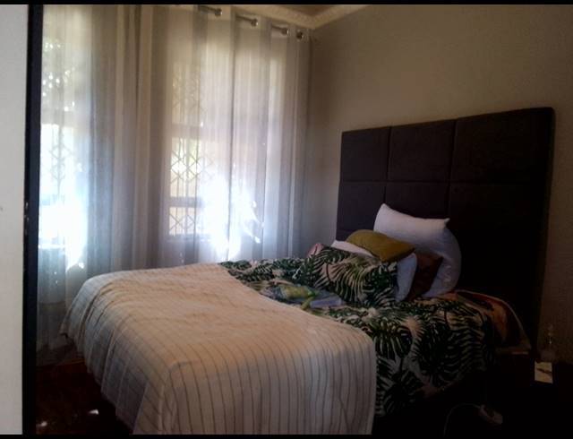 5 BEDROOM FREEHOLD FOR SALE IN CULEMBORG PARK